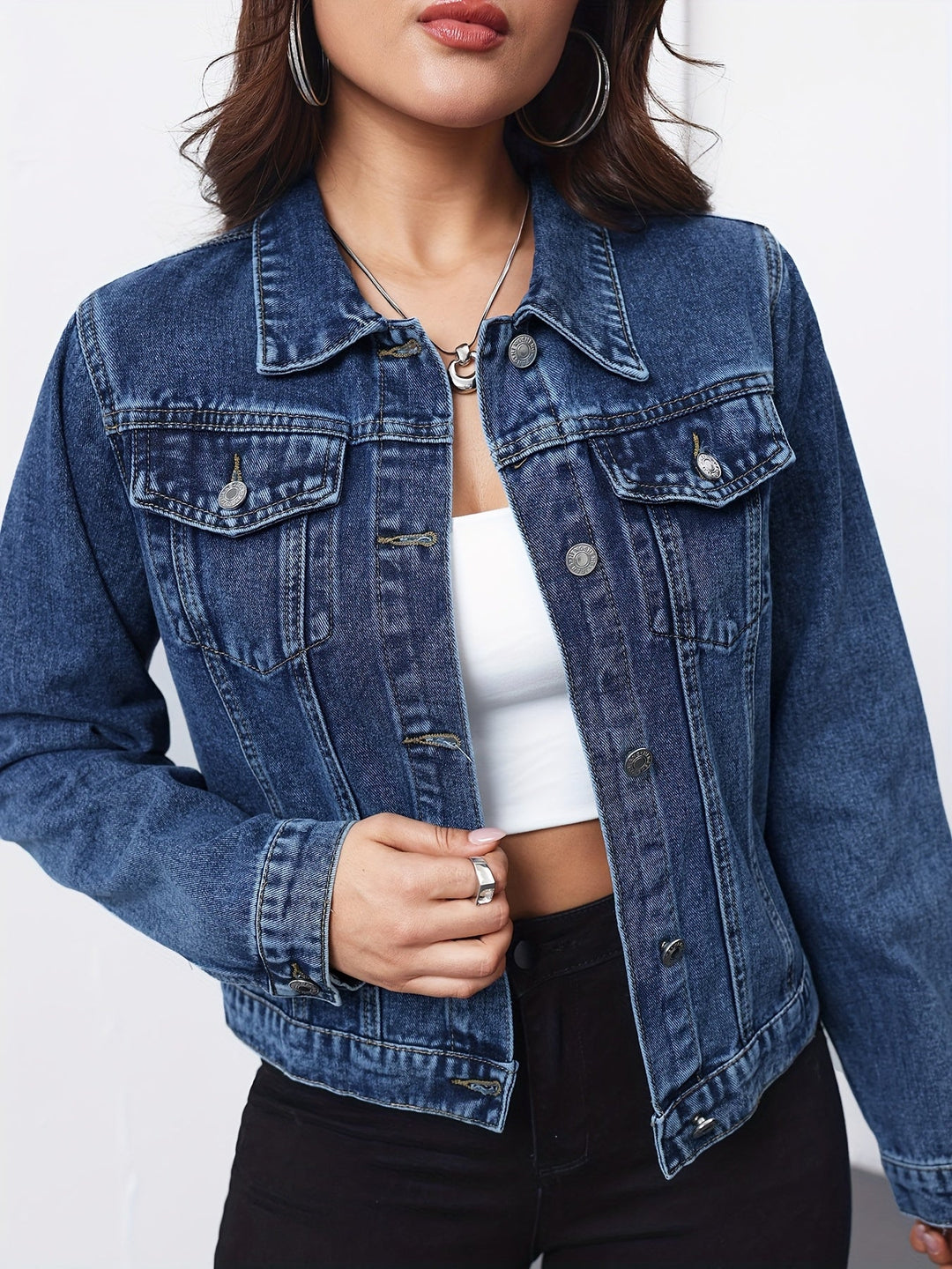 Effortless Medium Blue Jean Jacket for Women with Collar Long Sleeve Button Front Cropped Casual Style