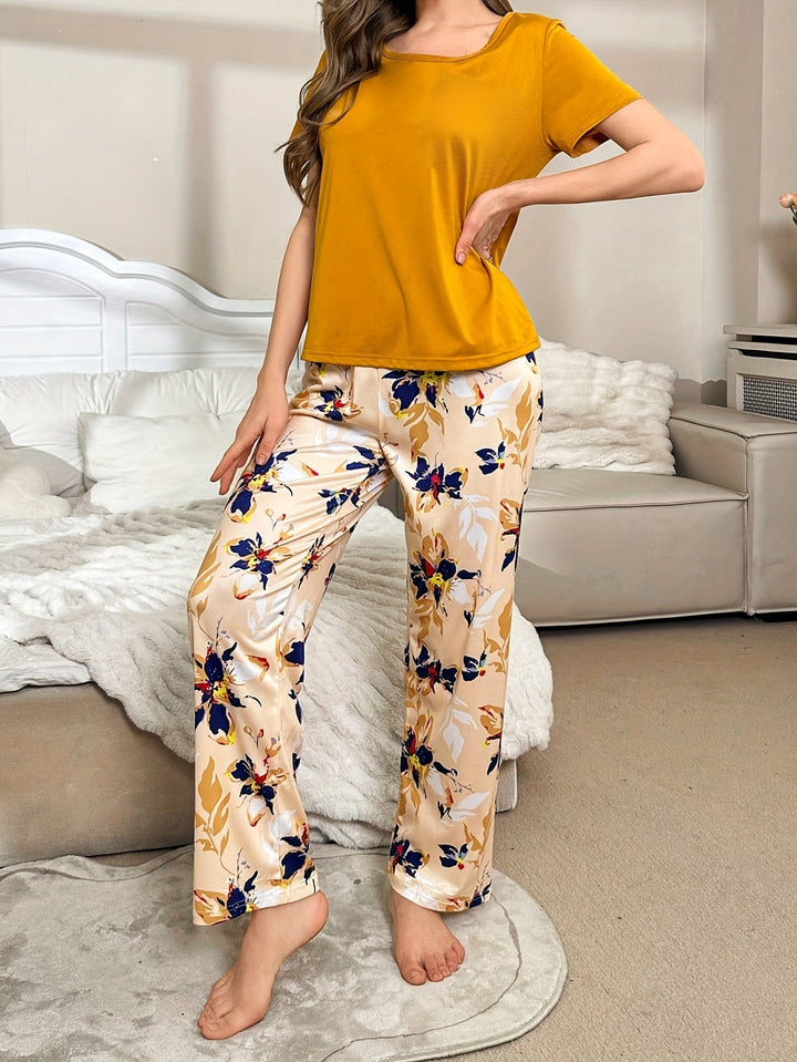 Comfortable Mustard Pajamas for Women with Floral Print Short Sleeve Two Piece
