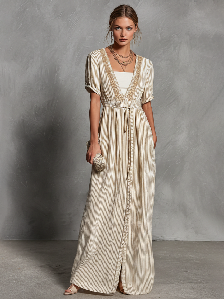 Vestido maxi de cuello en V y manga corta con diseño de dos piezas de imitación a rayas beige para mujer