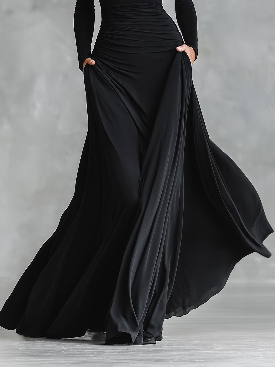 Damen Schwarzes modernes Maxikleid aus Crêpe mit gerafftem Bootsausschnitt MDA1472J7I