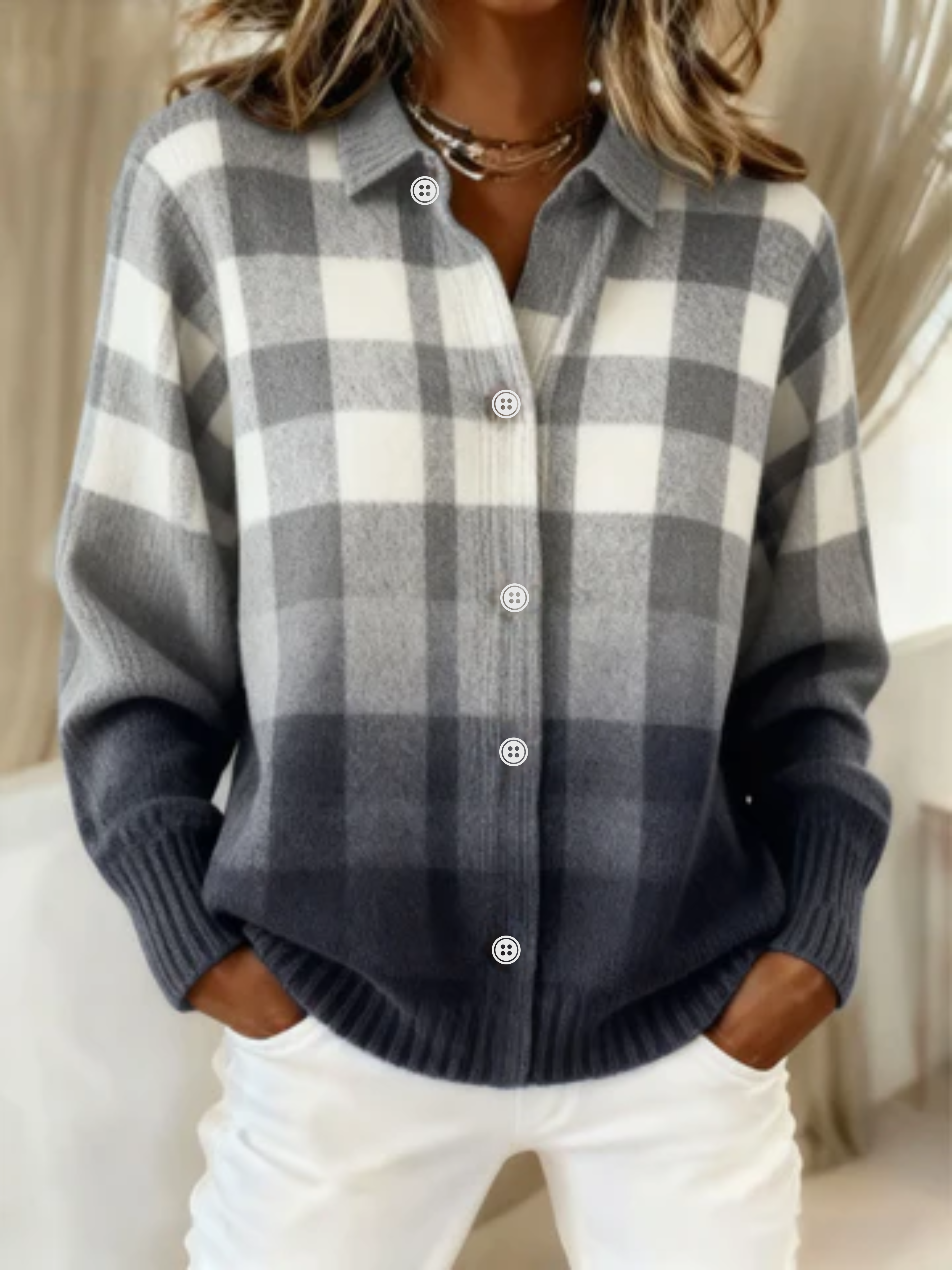 Mara – Karierte Hoodie-Bluse