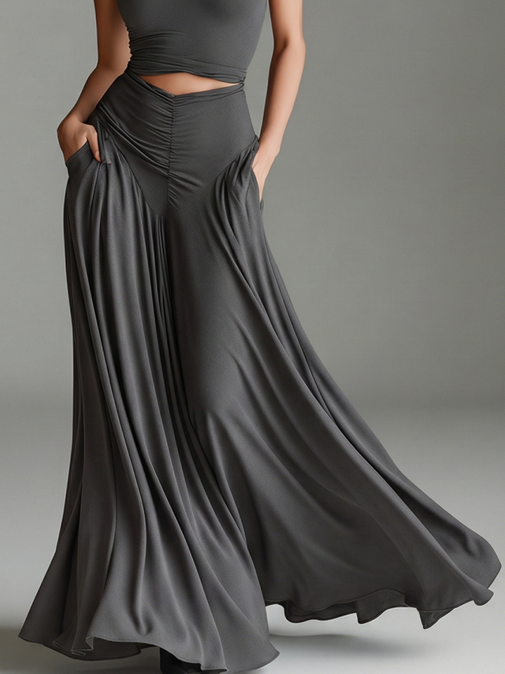 Robe en maille stretch gris charbon pour femme avec col roulé dos nu et taille découpée, robe élégante minimaliste intemporelle