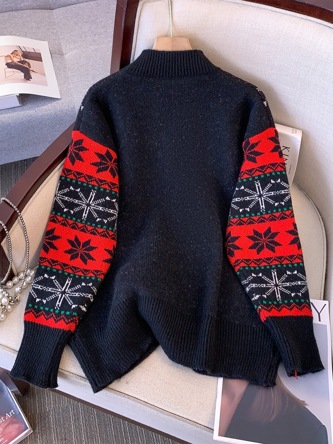 Cozy Black Santa Christmas Tacky Sweater for Women with Crew Neck Long Sleeve Oversized Knit Style