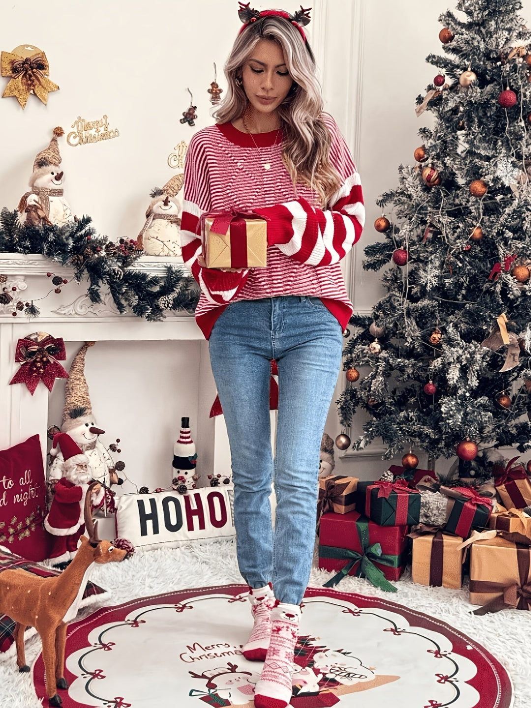 Cozy Red Striped Women's Christmas Sweater for Women with Crew Neck Long Sleeve Drop Shoulder Oversized Knit Style