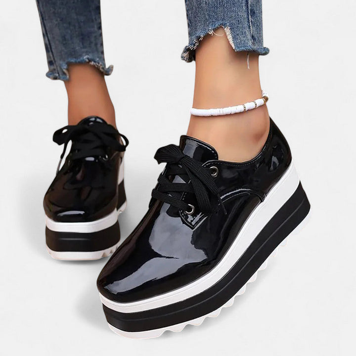 Chiara Ortopedyczne derby na platformie