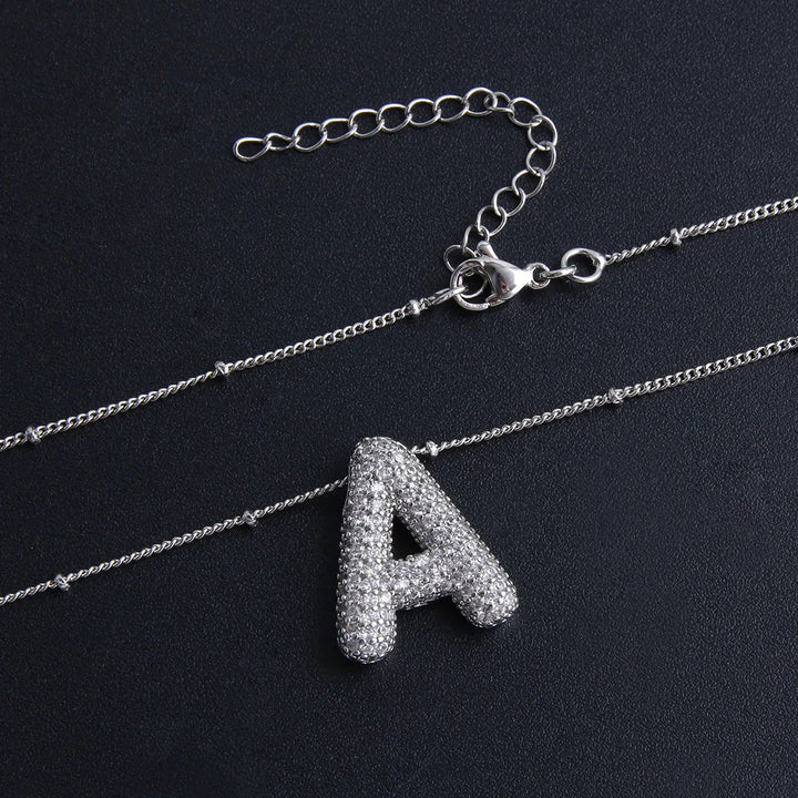 Juego de collar con inicial de letra burbuja | Oro blanco