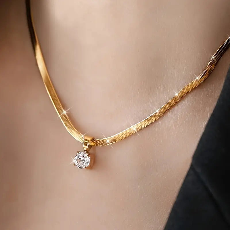 Elegante Strass-Anhänger Halskette | Gold