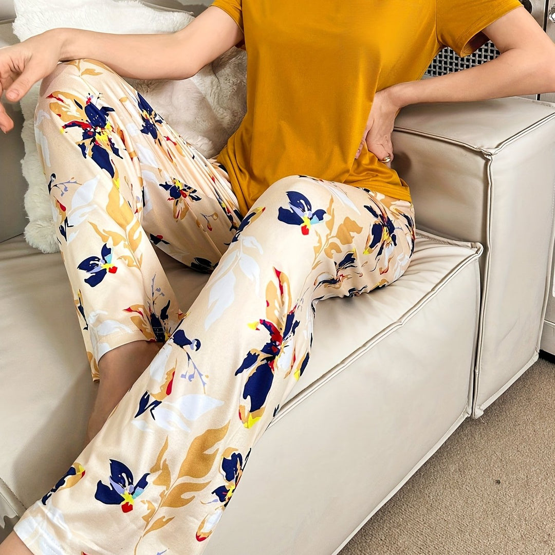 Comfortable Mustard Pajamas for Women with Floral Print Short Sleeve Two Piece