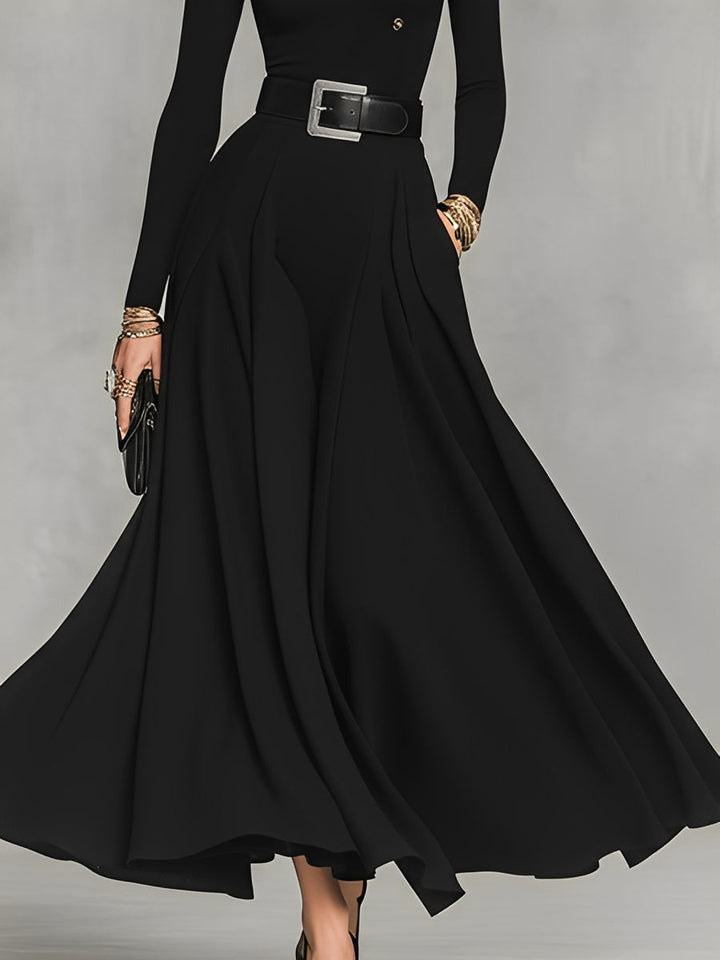 Damen Schwarzes Strick-Maxikleid mit elegantem hohem Kragen und Knopfdetails MDA1183K0I
