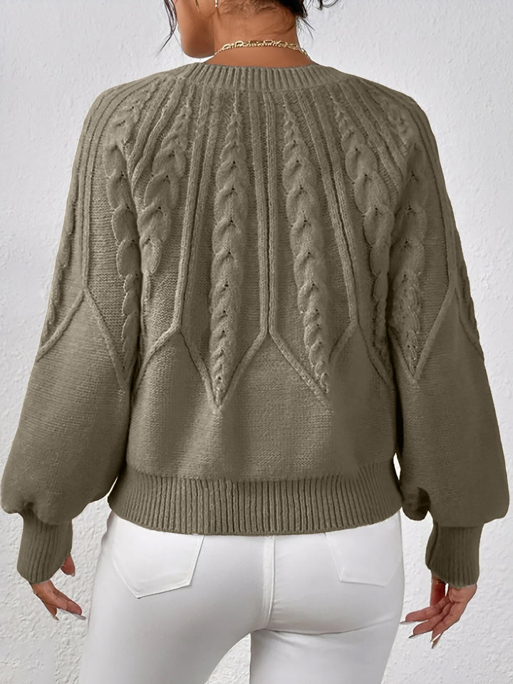 Comfortable Cable Knit Sweater for Women with V Neck Balloon Sleeve Oversized Style